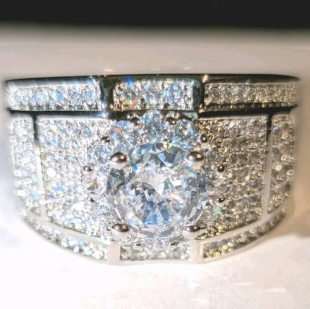 Elegant Mens 4 Ct Lab Created diamond Blinged out 925 Silver Wedding Band